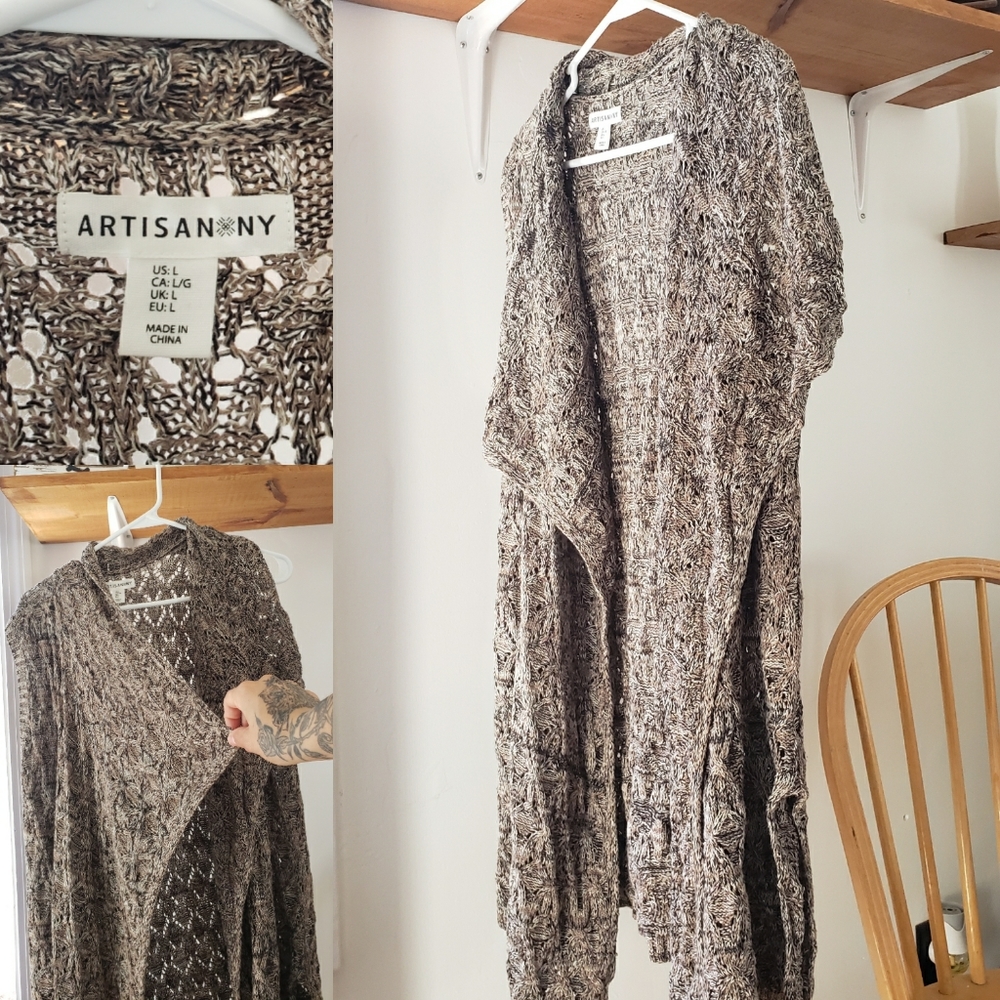 Artisan NY sleeveless cardigan